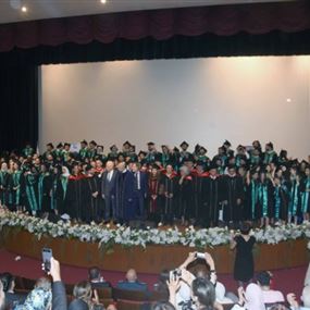 بدران لطلاب "اللبنانية": استمروا في التطلع إلى التميز